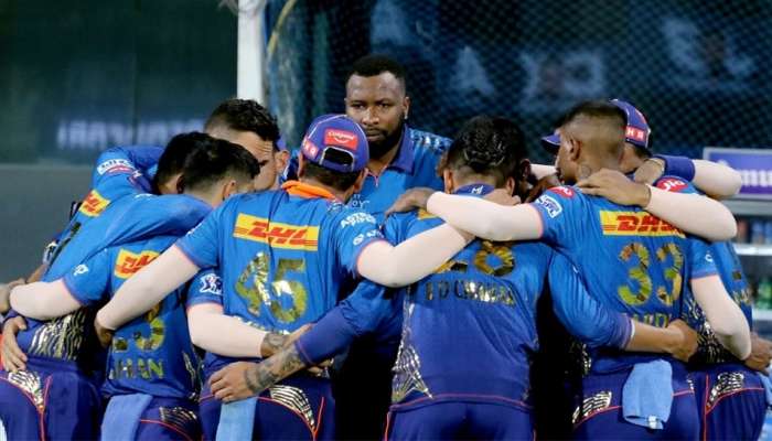 IPL 2022 Mega Auction:  MI कडून सूर्यकुमार आणि ईशानला डच्चू, श्रेयस अय्यरला मिळणार संधी?