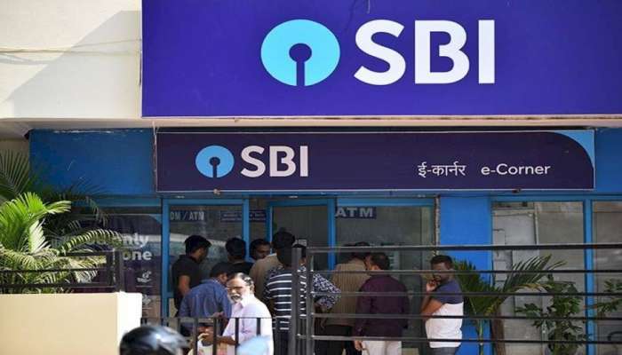 SBIच्या ग्राहकांना मोठा झटका! 1 डिसेंबरपासून होणार व्यवहार महाग, जाणून घ्या  