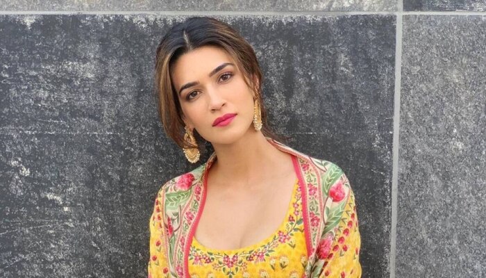 Kriti sanon लिव्ह इनमध्ये राहून सरोगसीद्वारे देणार बाळाला जन्म?