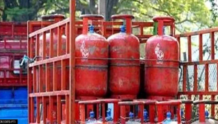 LPG Cylinder | स्वयंपाक घरातील गॅस सिलिंडरचे वजन होणार कमी; केंद्रीय मंत्र्यांची माहिती