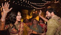 लग्न, हळदीच्या फोटोंनंतर विकी - कतरिनाच्या मेहंदीचे फोटो समोर...