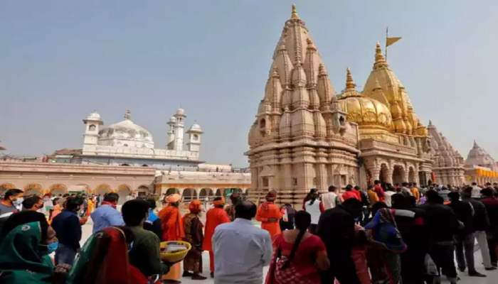 काशी विश्वनाथ धामचा कायापालट, पाहा आधी आणि आताचे फोटो