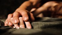 प्रसिद्ध अभिनेत्याला ''सेक्सचं व्यसन'', आपल्याच विद्यार्थ्यांसोबत..