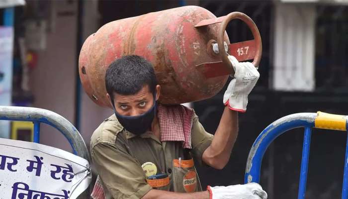 नवीन वर्षाची भेट! LPG सिलिंडर थेट 100 रुपयांनी स्वस्त