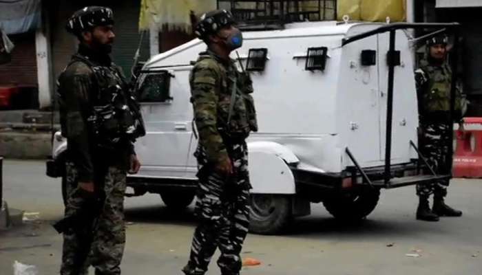 जम्मू-काश्मीरमध्ये सुरक्षा दलांना मोठे यश, एका पाकिस्तानीसह जैशचे 3 दहशतवादी ठार
