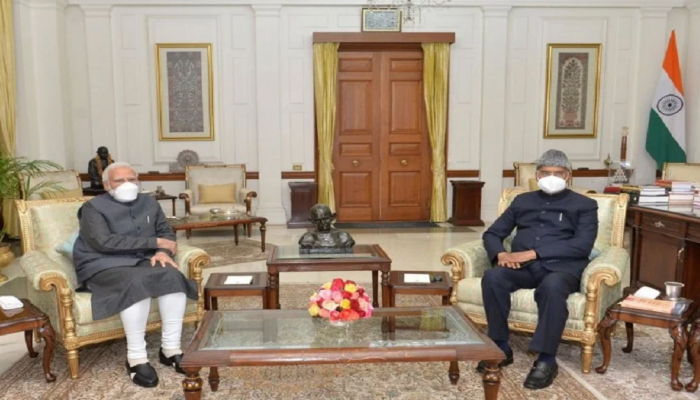 PM Modi Security Breach : पंतप्रधानांनी घेतली राष्ट्रपतींची भेट, राष्ट्रपतींकडून मोठी कारवाई होणार?