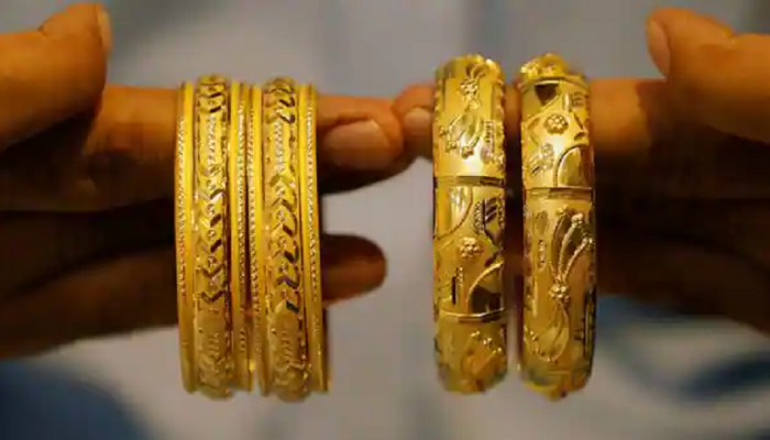 Gold Rate Today | सलग तिसऱ्या दिवशी घसरले सोन्याचे भाव; चांदीही स्वस्त