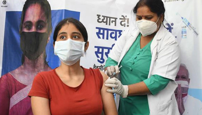 बूस्टर डोसची गरज नेमकी कोणाला; WHO ने केलं स्पष्ट