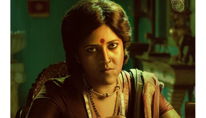  Pushpa सिनेमात सर्वांना हादरवणारी ही अभिनेत्री रिअल लाईफमध्ये दिसते इतकी बोल्ड 