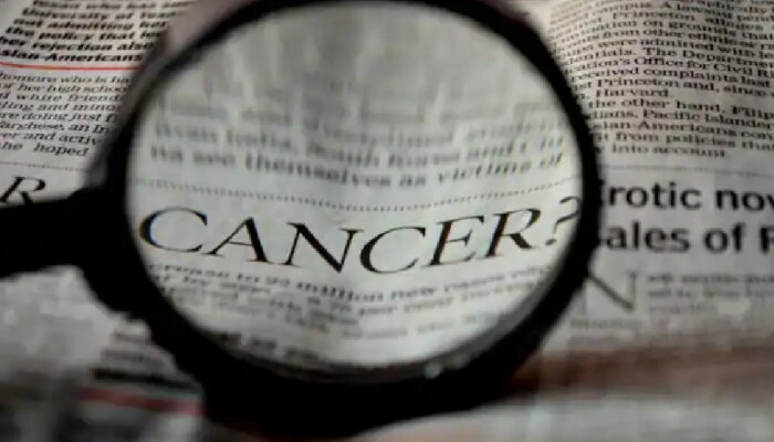 कॅन्सर संसर्गजन्य आहे? कॅन्सरविषयी असलेले समज-गैरसमज