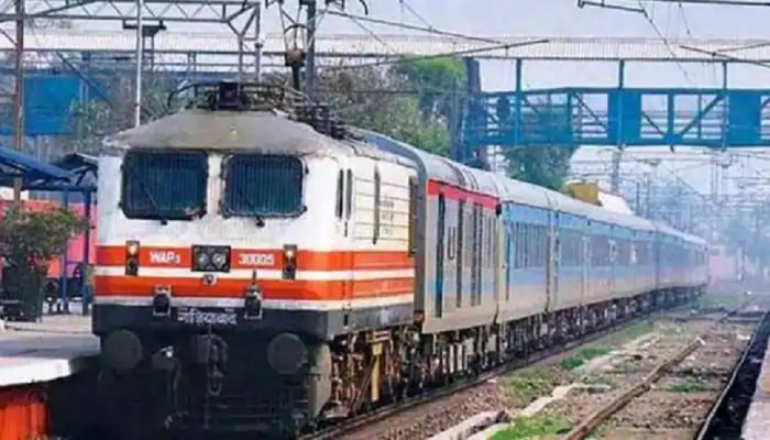 Indian Railways :  रेल्वेच्या 442 गाड्या रद्द, पाहा Cancel Train ची संपूर्ण यादी