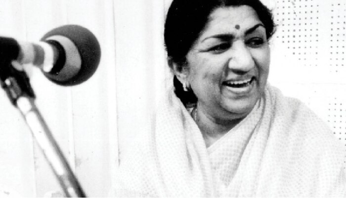 Best Of Lata Mangeshkar : तुमच्या प्ले-लिस्टचा भाग असलीच पाहिजेत अशी लतादीदींची 10 सुपरहिट गाणी