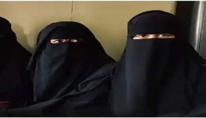 Hijab | हिजाबवरून हंगामा, मुस्लीम तरुणींचं 'शक्तिप्रदर्शन'