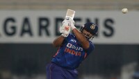 Team India | चांगल्या कामगिरीनंतरही Rishabh Pant टीमबाहेर, नक्की कारण काय?