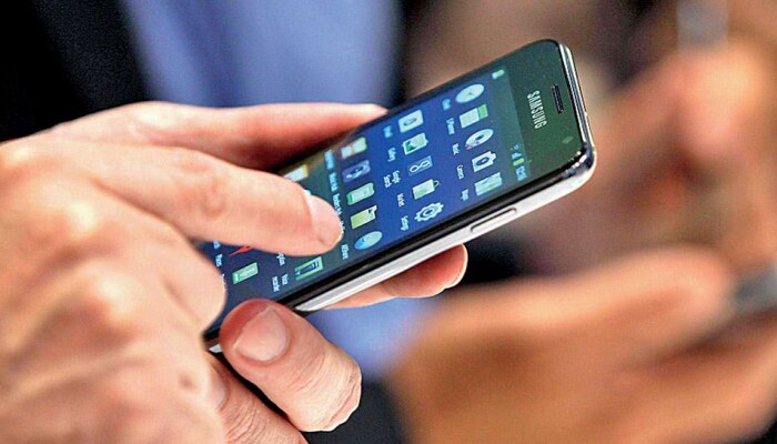 हे नुकसान जाणून घेतल्यावर तुम्ही लगेच मोबाईल फोन वापरणं सोडून द्याल