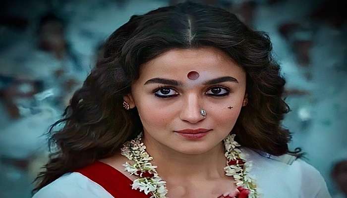 ‘गंगूबाई काठियावाडी' वादाच्या भोवऱ्यात, नवं प्रकरण आलं समोर 