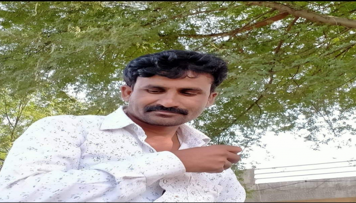 'तीन महिने पगार नाही, घर कसं चालवणार'  ST कर्मचाऱ्याने संपवलं जीवन