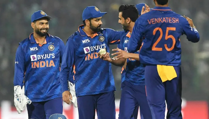 New Laws Of Cricket : Mankading सह क्रिकेटच्या 'या' 6 नियमांमध्ये बदल; अशा पद्धतीनेही आऊट होणार फलंदाज