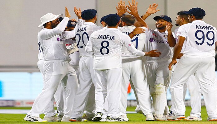 IND vs SL 2nd Test | श्रेयसनंतर बुमराह आणि शमीचा धमाका, पहिला दिवस भारताच्या नावे