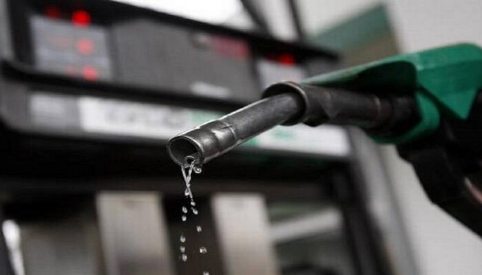 Diesel petrol prices hike | अखेर पेट्रोल - डिझेलचेही दर वाढलेच; महागाईने गोर-गरीब हैराण