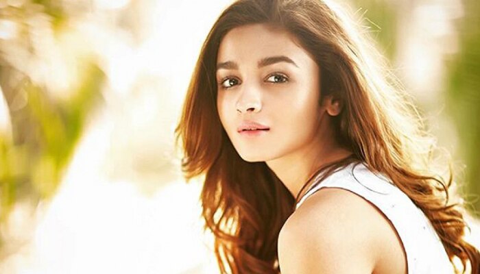 Alia Bhatt च्या अतिशय जवळचा व्यक्ती रुग्णालयात दाखल