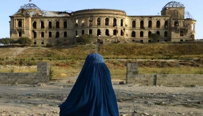 तालिबान सरकारचा अजब आदेश, आता महिलांकडून हे अधिकारही हिरावून घेतले
