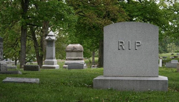 एखाद्याच्या मृत्यूनंतर RIP का लिहिलं जातं? त्याचा खरा अर्थ तुम्हाला माहितीय?