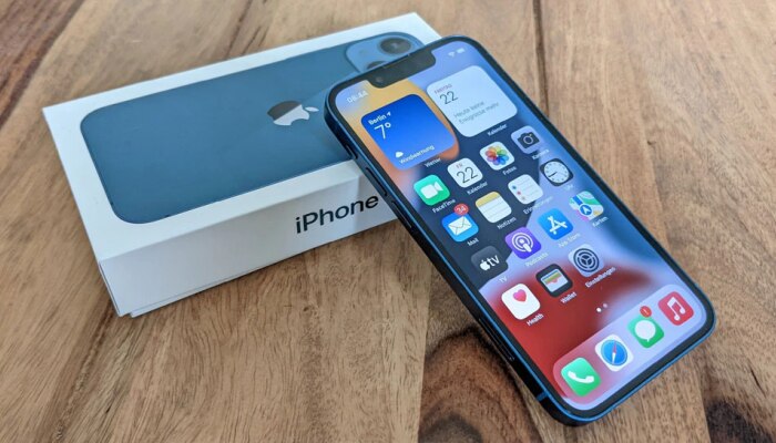 iPhone 13 च्या &#039;या&#039; मॉडेलवर मोठी सूट, फक्त 46,900 रुपयांमध्ये घरी आणा नवीन फोन