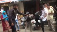 काय चाललंय पुण्यात... हातात कोयते घेऊन मारहाण; मुलींची, महिलांची छेड