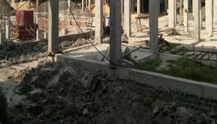 'झी 24 तास' इम्पॅक्ट । पुण्यात सरकारी अधिकाऱ्यांचे रॅकेट उघड; 44 जणांवर कारवाई, विभागीय चौकशी 