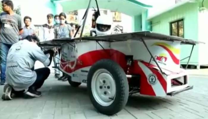 पेट्रोल-डिझेलला बाय-बाय, तरुणांनी बनवली जबरदस्त सोलार कार