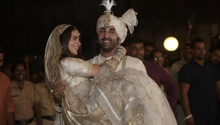 Ranbir Alia Wedding : रणबीरनं जेव्हा आलियाला थेट जेजुरी स्टाईल उचलून घेतलं
