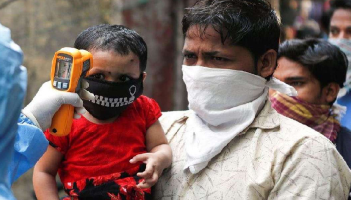 कोरोनाच्या नव्या व्हेरिएंटचा लहान मुलांना धोका; सर्वात प्रथम दिसून येतं 'हे' लक्षणं