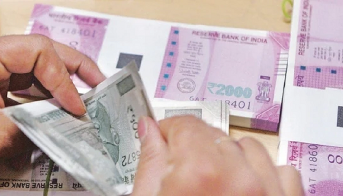 7th Pay Commission |  या महिन्यात केंद्रीय कर्मचाऱ्यांचे पगार किती वाढणार?