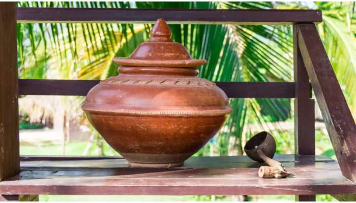 Benefits Of Clay Pot Water : मडक्याचे पाणी पिण्याचे जबरदस्त फायदे