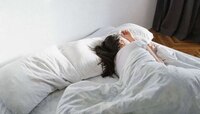 Oversleeping Side Effects : तुम्हीही वेळेपेक्षा अधिक झोपत असाल तर सावधान...