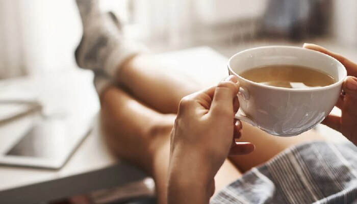 Health Tips: रिकाम्या पोटी चहा पिणं चांगलं की वाईट, जाणून घ्या!