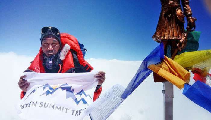 Nepali mountaineer Kami Rita : नेपाळच्या 52 वर्षाचा गिर्यारोहकाकडून 26 वेळा माऊंट एव्हरेस्ट सर 