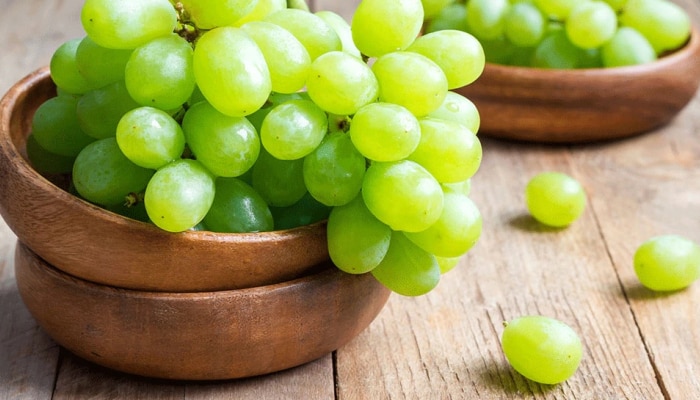 Grapes Side Effects :  आवडीने द्राक्ष खात असाल, तर याबाबत &#039;ही&#039; माहिती असणे गरजेचं
