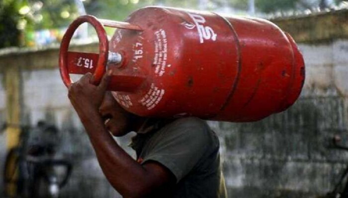 LPG Subsidy | घरघुती गॅस सिलिंडरवर 200 रुपये अनुदान; अशी तपासा खात्यातील रक्कम