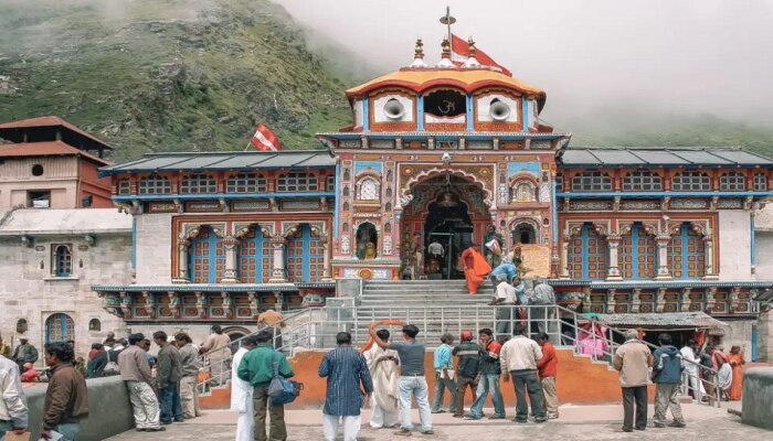 आपण मंदिरात का जातो, कधी विचार केलाय का? माहिती मिळताच लगेच वाट धराल 