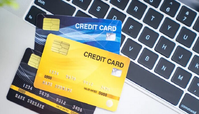 क्रेडिट कार्ड युजर्सला बँका कधीही देत नाही &#039;या&#039; शुल्कांची माहिती; तुम्ही जाणून घ्या अन्यथा भरावे लागतील ज्यादा पैसे