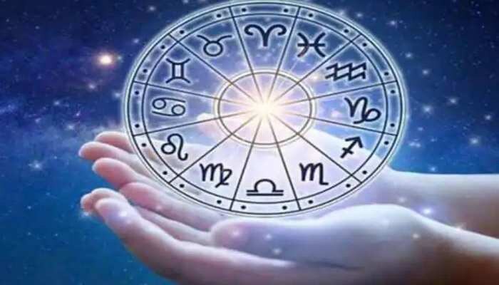 Horoscope : &#039;या&#039; राशींच्या व्यक्तींवर आज असणार लक्ष्मीची कृपा 