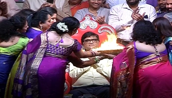 Ashok Saraf 75th birthday : अशोक सराफ यांच्या वाढदिवसादिवशी निवेदिता सराफ यांच्याकडून खास घोषणा