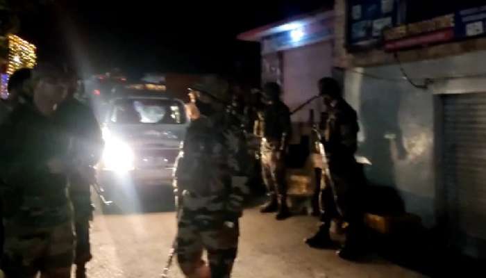 जम्मू-काश्मीरमधील पुलवामा येथे चकमक, सुरक्षा दलांकडून 3 दहशतवाद्यांचा खात्मा 