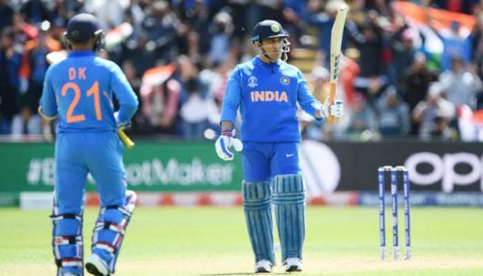 भारीच! दिनेश कार्तिकने मोडला MS Dhoni चा रेकॉर्ड