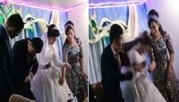 Video : नवरदेवाचं भरस्टेटवरच असं वागणं, पाहून नेटीझन्सकडून नववधूला घटस्फोटाचा सल्ला