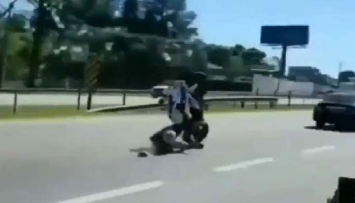 स्टंट करण्याच्या नादात बाईकस्वाराचा भीषण अपघात, पाहा VIDEO