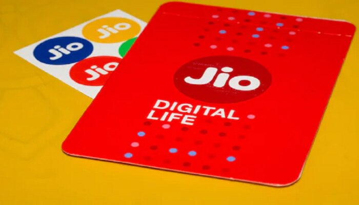 Jio कडून स्पेशल ऑफर लाँच, युजर्स म्हणतायेत Jio धनधनाधन...