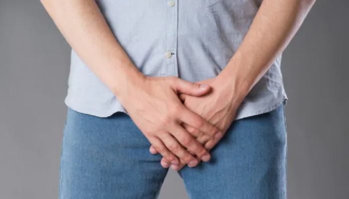 पुरुषांच्या 'या' वाईट सवयी कमी करतात Sperm Count! यामुळे प्रजनन क्षमतेवर देखील होतो परिणाम